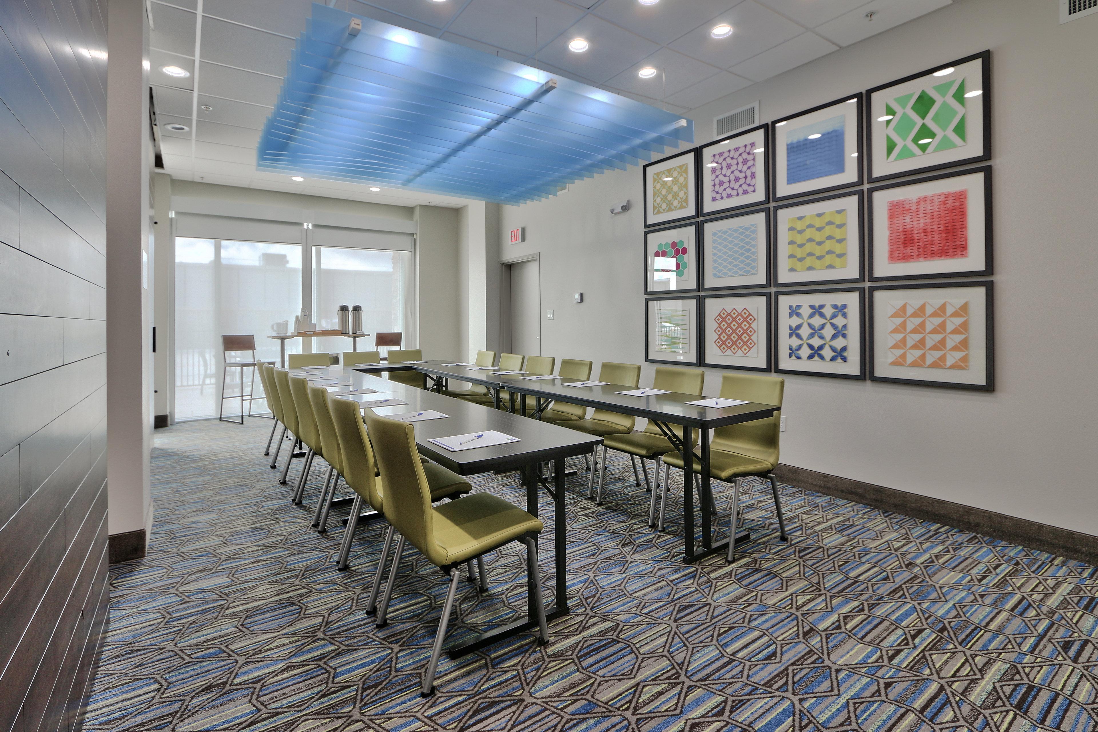 Holiday Inn Express & Suites - Houston East - Beltway 8 By Ihg Cloverleaf Exterior photo